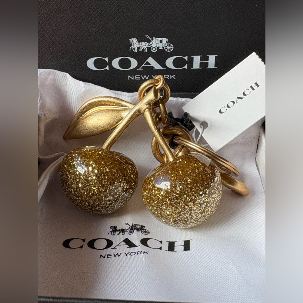 🍒 CHERRY BAG CHARM 🍒NWT 🍒 - Picture 12 of 16